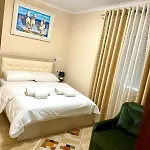 Oasis アパート *